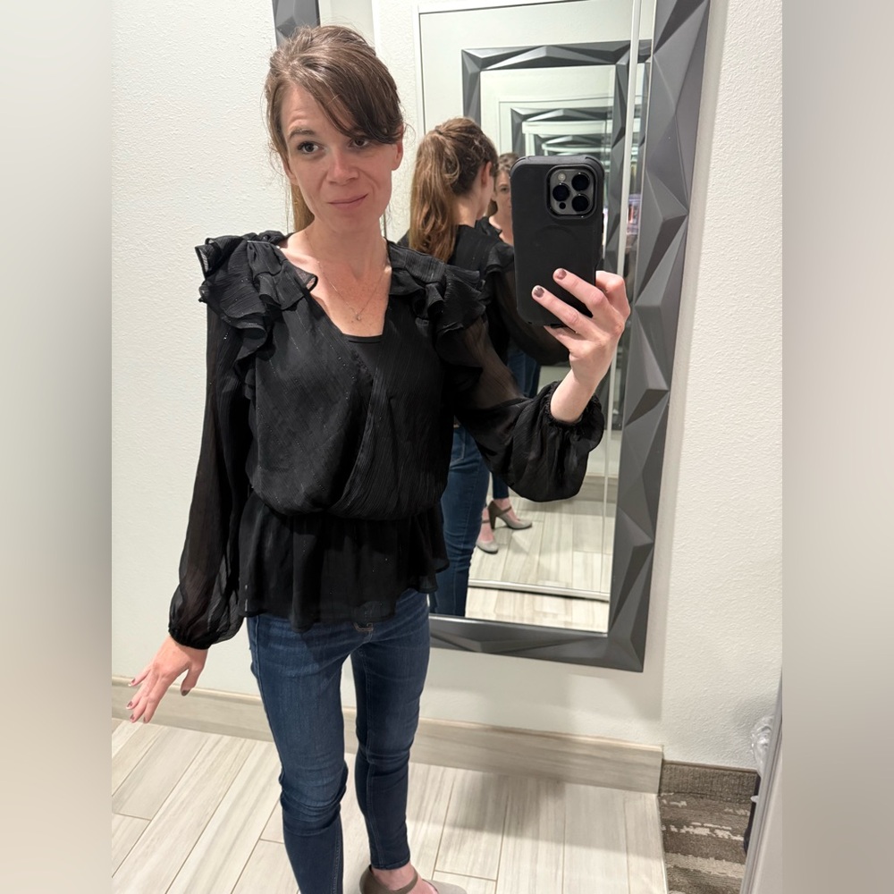 Simply Vera Vera Wang Black Ruffle Blouse